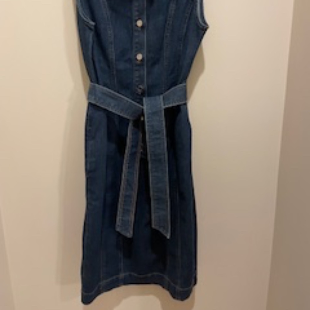 WHBM Sleeveless Denim Dress - Size 8 - NWT - Picture 2 of 14